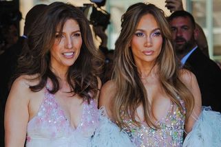 To jsou geny: Znáte sestru Jennifer Lopez? Mrkejte na ni!
