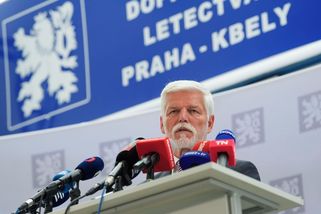 Pavel: Na večeři na summitu mě pozval Erdogan, o židli při jednání se s Babišem prát nebudu - Novinky