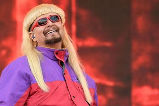 Po tragické smrti mladého hudebníka zaplavily internet konspirační teorie