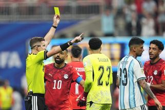 Slavný sudí o rozhodčích na MS: Jen rostu, když Uzbek nevidí jasnou penaltu - Seznam Zprávy