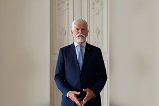 Pavlovy kompetenční žaloby si všimli až v Singapuru - Novinky