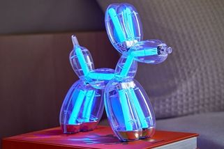 Balónkový pes žije dál. Z designové ikony se stal reproduktor, lampa i lavička
