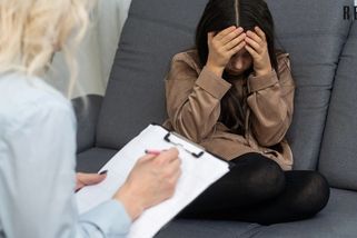 Česko a psychologové: Chybí komora a zákon o psychologických službách. Je to dluh dětem, míní politici