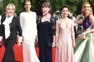 Zahájení filmového festivalu v Karlových Varech: Takhle to sekne hvězdám na červeném koberci