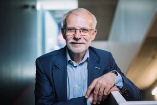 Přišlo na mě 55 udání, hlavně od učitelů, říká ředitel kandidující do Senátu - Seznam Zprávy
