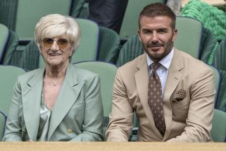 David Beckham šokoval: Mámu se ségrou vzal do jídelny, kde jídlo stojí pár liber