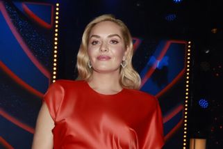Vyžívá se asi ve focení jeho chlupatých nohou. Kuchařová po roce ukázala část svého pana tajemného
