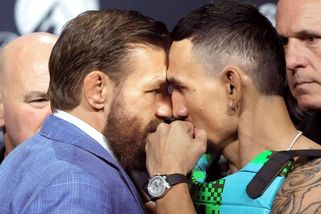 MMA | McGregor v ráži. Soupeři zahodil brýle, do akce musela ochranka - Sport.cz