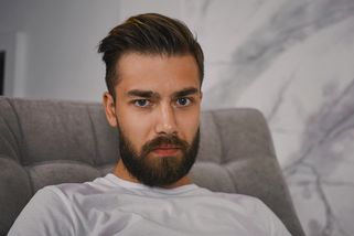 Evžen (31): Snoubenka chtěla jen mé peníze. Pravou lásku jsem našel u ženy, kterou jsem léta přehlížel