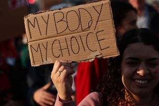 Polsko se učí rozdíl mezi menstruací a ovulací. Politici neuměli odpovědět - Seznam Zprávy