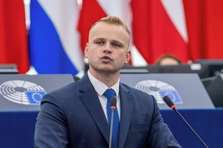 Hráz padla. Rýsuje se první spojení Směru s extremisty - Seznam Zprávy