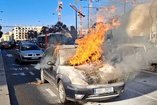 Být to ve filmu, už to auto vybuchlo - jak myslíte, že to dopadne tady? | Brněnská odchytová – dashcam