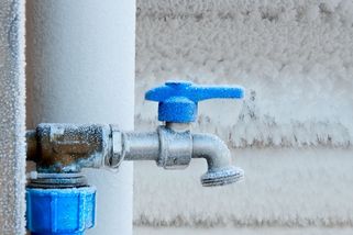 Porucha na potrubí v Praze odstřihla tisíce domácností od tepla - Novinky