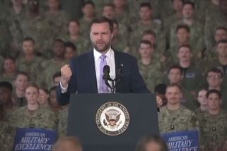 Video: Vance vtipkoval před vojáky o Bidenovi, vůbec mu to nevyšlo - Seznam Zprávy