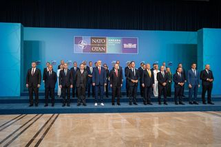 Vládní ostuda, Česko parazitem a terčem posměchu. Zní kritika kvůli summitu
