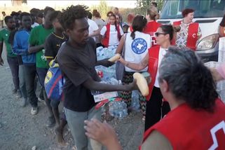 Zůstali nám tady ti nejhorší, tvrdí policisté v Ceutě o setrvávajících migrantech - Novinky