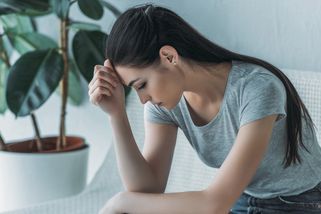 Klára (38): Máma mě v dětství opustila a odešla za milencem. Dnes mě prosí o azyl, ale já odmítám