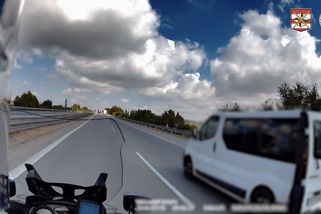 Policie vyrazila na lov řidičů používajících mobil za volantem. Nenápadně, mnozí ani netušili, že je ruka zákona usvědčila - Garáž.cz