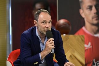 Praze chybí dostupná hala evropských parametrů. Je to šílené a žalostné, říká spolumajitel Slavie - Sport.cz