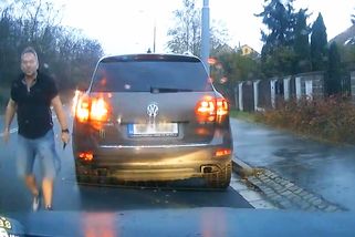 Kdo je v právu? Konflikt Slováka s Brňákem na české silnici | Odchyceno na dashcam