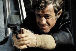 Belmondo před 50 lety ohromil odvahou v akční scéně, kterou by dnes žádné studio herci nedovolilo • Filmožrouti.cz