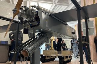390 dronů nad Moskvou za jedinou noc. Starosta nestíhal počítat, kolik jich je. Ukrajinci město zcela ochromili