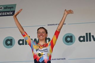 Cyklistka Kopecký vyhrála po časovce domácí titul i v silničním závodě - Sport.cz