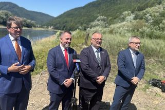 Čtveřice ministrů v Děčíně oznámila miliardovou stavbu jezu přes Labe - Novinky