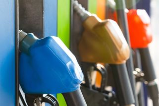 Nebude k dostání nafta? Zastropování cen paliv poškozuje pumpaře a doplatí na to řidiči - Garáž.cz