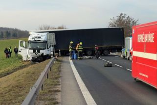 Tragická nehoda u Velvar. Dva lidé zemřeli na místě - Novinky