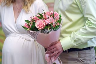 Snoubenci v Německu stihli svatbu i narození dítěte během 90 minut - Novinky