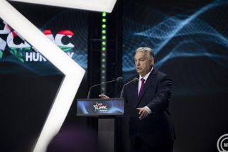 „Čekáme tě zpět, Andreji.“ Orbán se těší, že bude Babiš po volbách vládnout. Opěvoval i Fica - Novinky