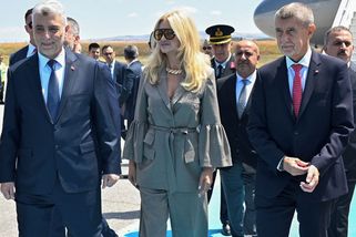 Na summit NATO Monika Babišová „nabila ostrými“. Vypadala prostě skvěle! - Proženy.cz
