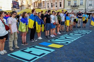 Češi přispívají na Ukrajinu stále víc - Novinky