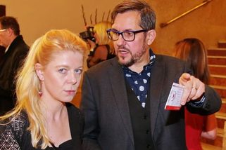 Soukromí herečky Moniky Zoubkové. Bolestný rozvod s otcem jejích dvou dcer. V Praze chová slepice