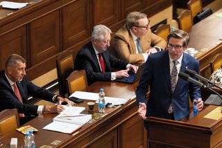 „Jestli chtějí válku, mají ji mít.“ Sněmovně hrozí úplná paralýza - Seznam Zprávy