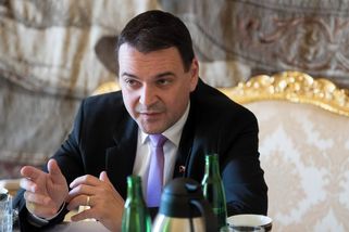 Česko ruší konzulát v Hongkongu - Novinky