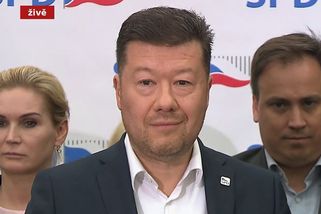 Česká televize převezla Okamuru se jeho plakátkem, ten se rozčiluje - Novinky