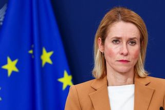 Zbraně pro Ukrajinu nejsou od vás, když je zaplatíme my, poučila Kallasová Trumpa - Novinky