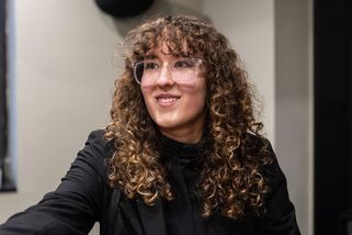 Nezkušená nejsem a nenechám se zastrašit, říká nejmladší zvolená poslankyně - Seznam Zprávy
