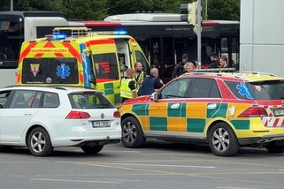 Policie v Praze pátrá po útočníkovi, který zranil náhodnou oběť - Novinky