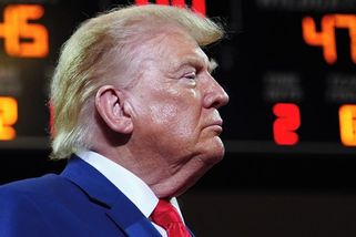 Zvažuji masivní útok, připojit by se mohl i Izrael, oznámil Trump - Novinky