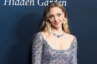 Hvězda Mamma Mia! předvedla neuvěřitelný kousek. Na hypnotizující video Amandy Seyfried se lidé dívají stále dokola - Super.cz