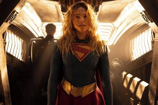 Anna Mercedes Čtvrtníčková je českým hlasem rebelky Supergirl
