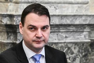 Přečtěte si: co v noci vzkázal ministr Macinka prezidentu Pavlovi v SMS - Echo24.cz