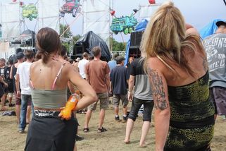 Rušila je party, vydali vyhlášku. Teď se obávají velkého pochodu technařů - Seznam Zprávy