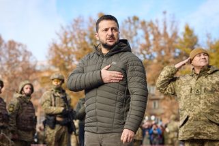 „Kreml zažije tolik bolesti, že už se vyjednávání nevyhne,“ slibuje Zelenskyj. Chystá dvě ofenzivy najednou, Rusko na ně nemá