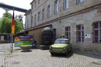 Jel jsem se do Pirny podívat, kde soudruzi z NDR udělali chybu - Médium.cz