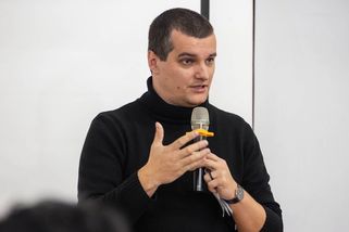 Operace falešná novinářka: Čínská rozvědka připravila past na českou neziskovku - Seznam Zprávy