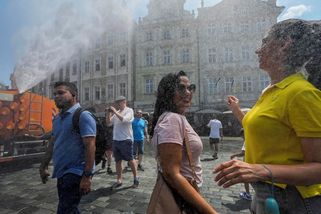 FOTO: V Praze jako v pekle - Novinky